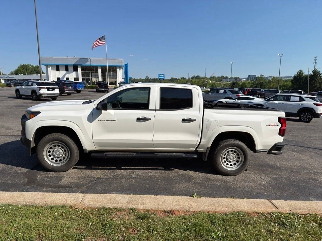 2024 Chevrolet Colorado WT