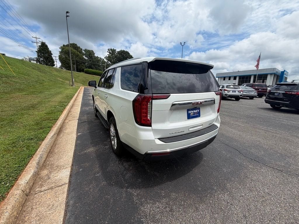 2023 GMC Yukon SLT