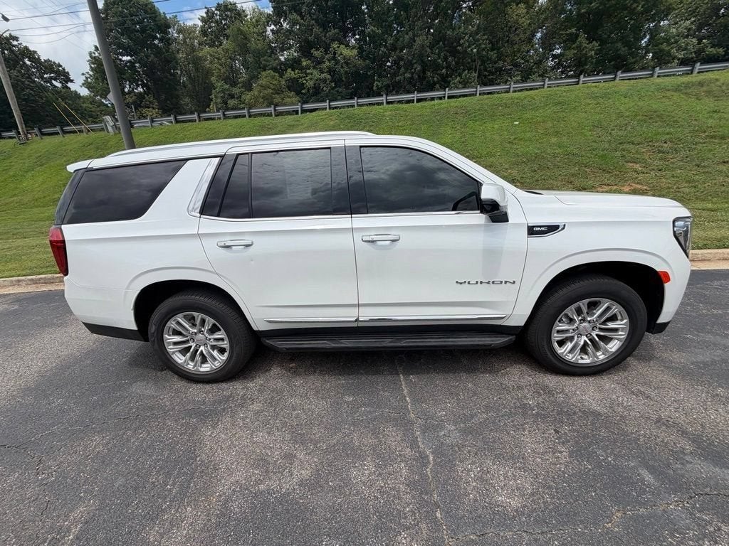 2023 GMC Yukon SLT