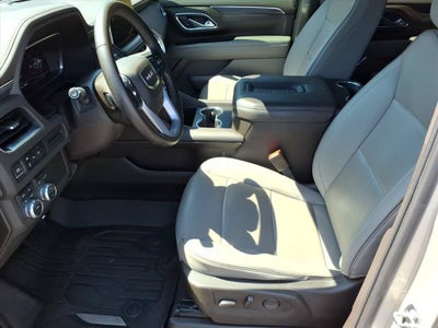 2023 GMC Yukon XL SLT
