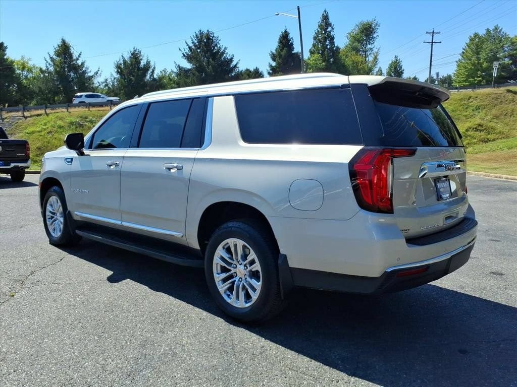 2023 GMC Yukon XL SLT
