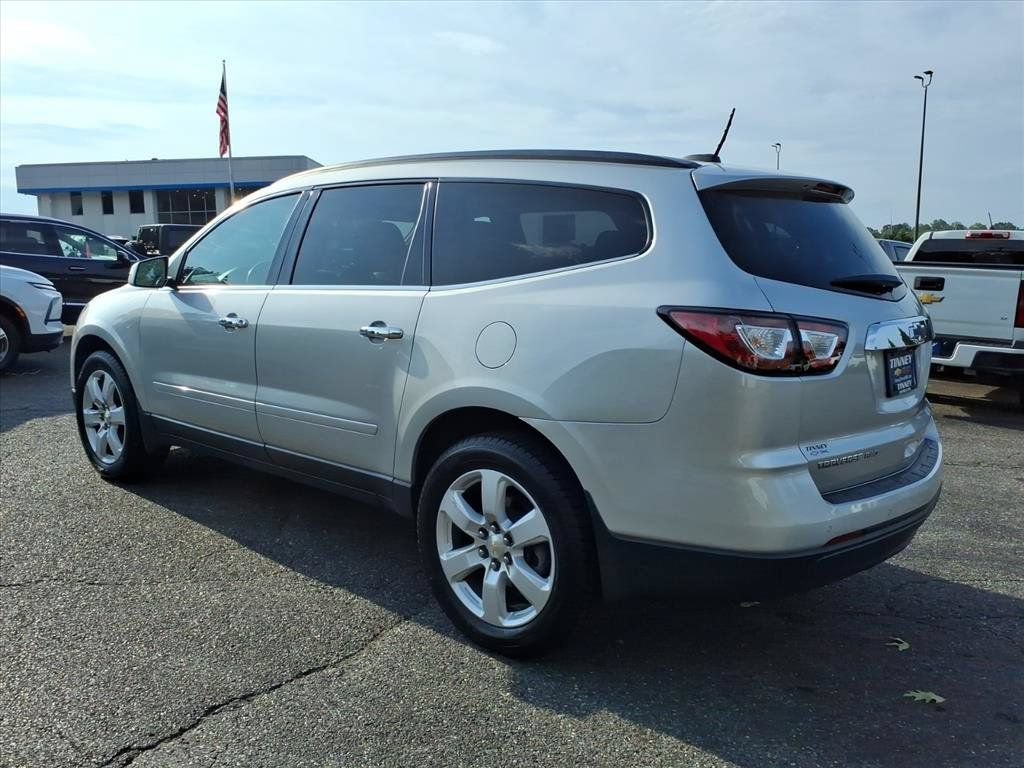 2017 Chevrolet Traverse LT