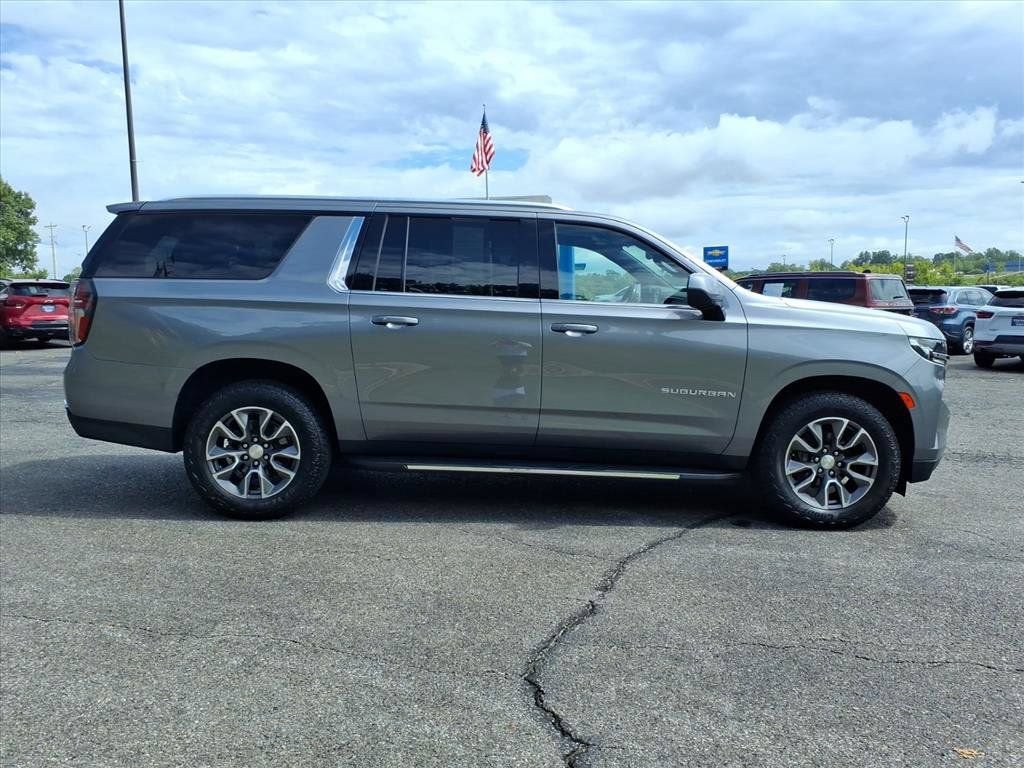 2021 Chevrolet Suburban LT