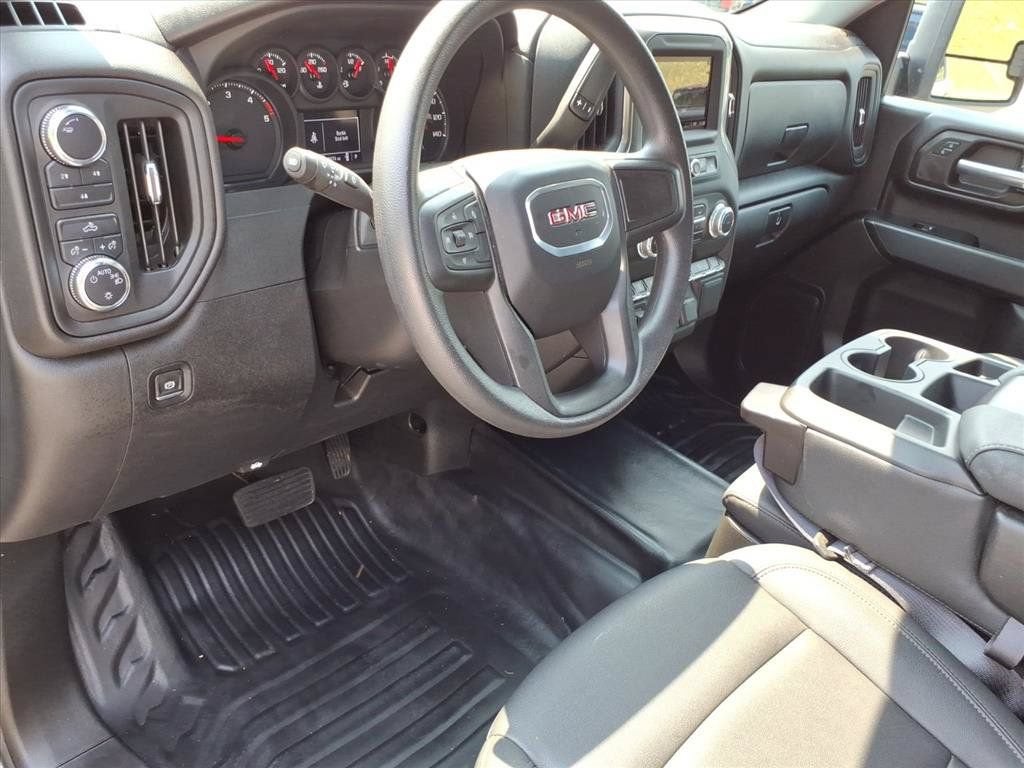 2024 GMC Sierra 2500 HD Pro