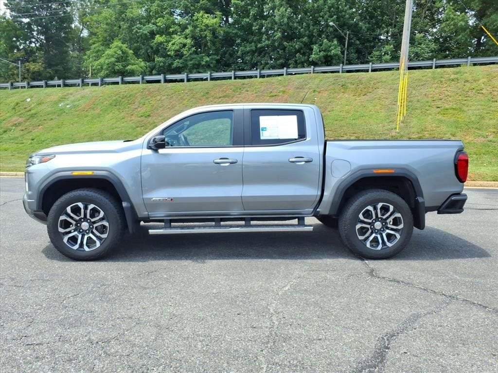 2023 GMC Canyon AT4