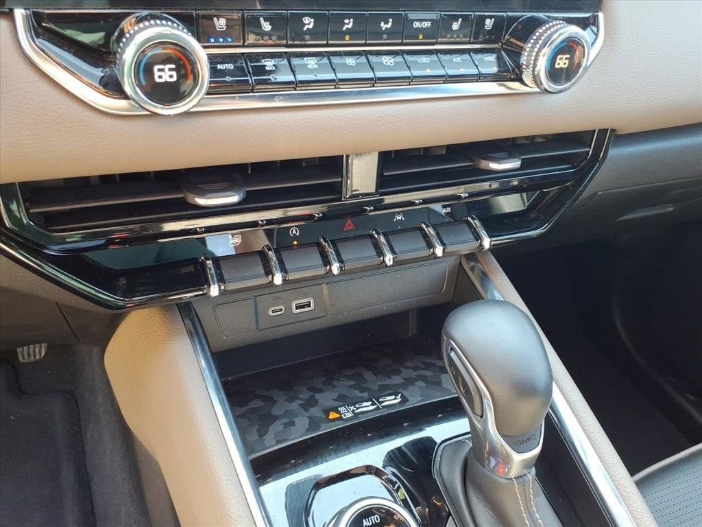 2023 GMC Canyon Denali