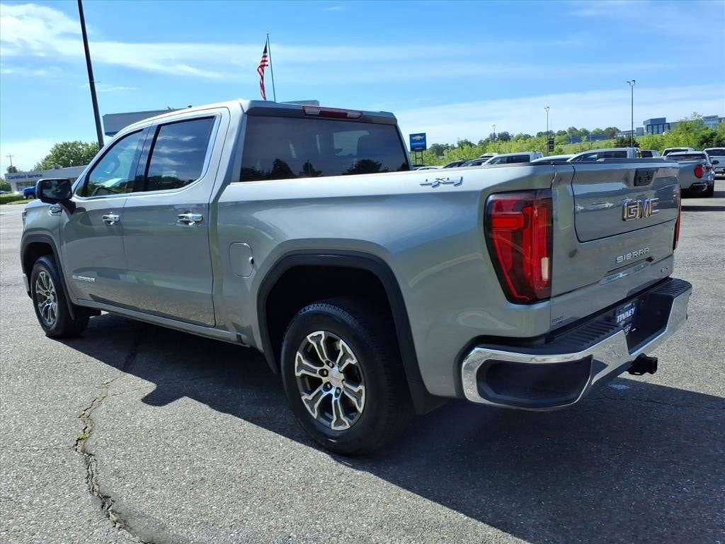 2025 GMC Sierra 1500 SLT