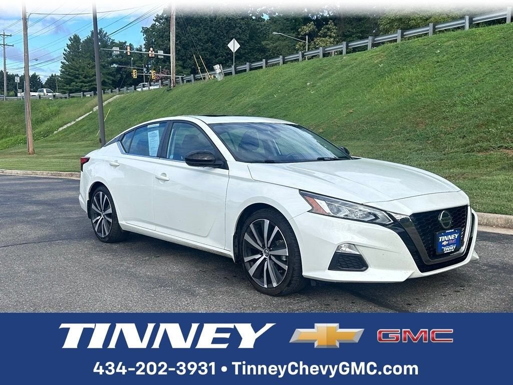 2022 Nissan Altima 2.0 SR