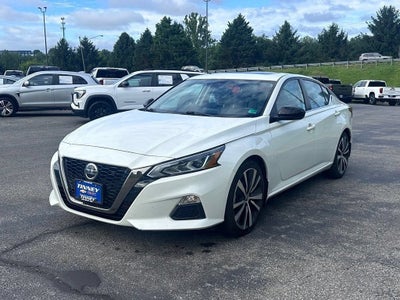 2022 Nissan Altima 2.0 SR