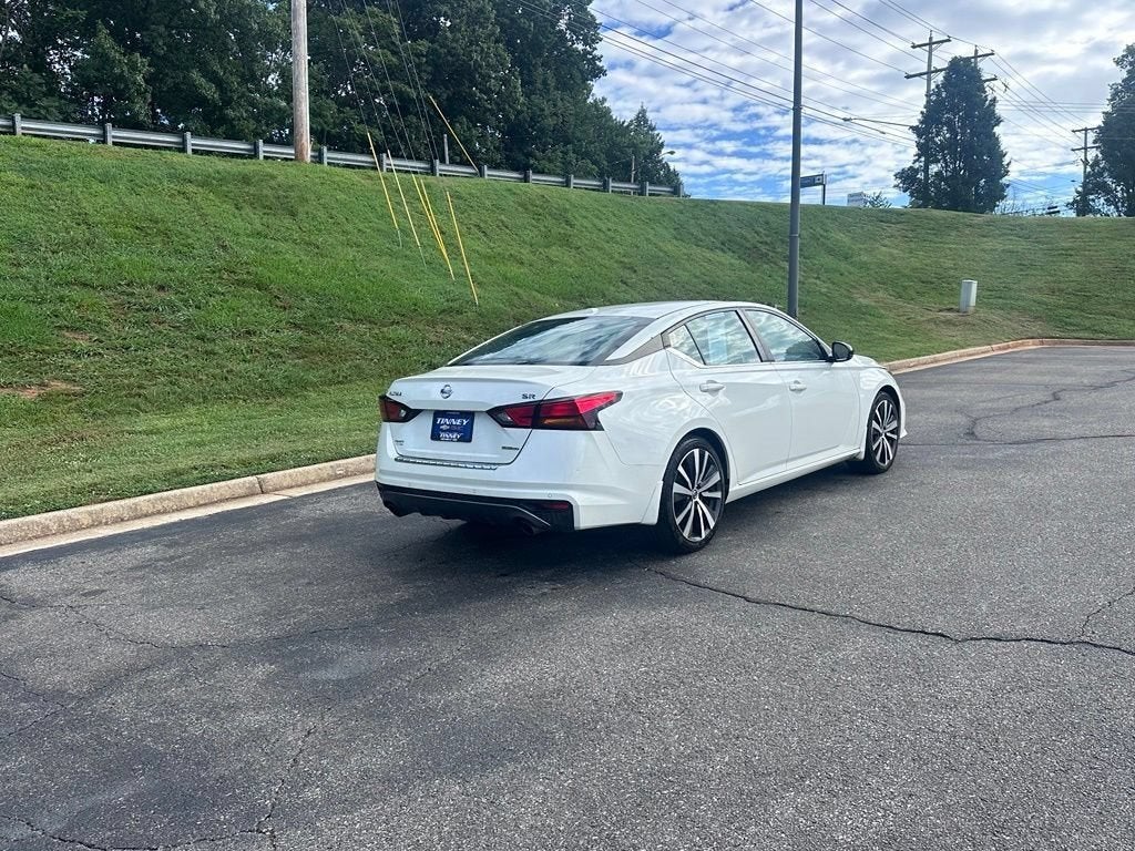 2022 Nissan Altima 2.0 SR