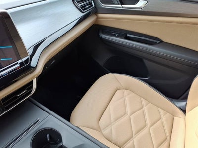 2025 Volkswagen Atlas Cross Sport 2.0T SE