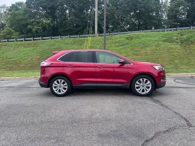 2020 Ford Edge Titanium