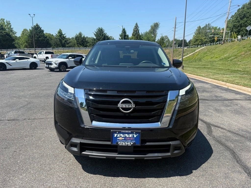 2023 Nissan Pathfinder S