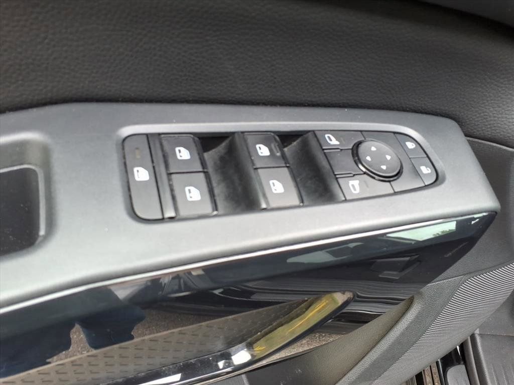 2023 Nissan Pathfinder S