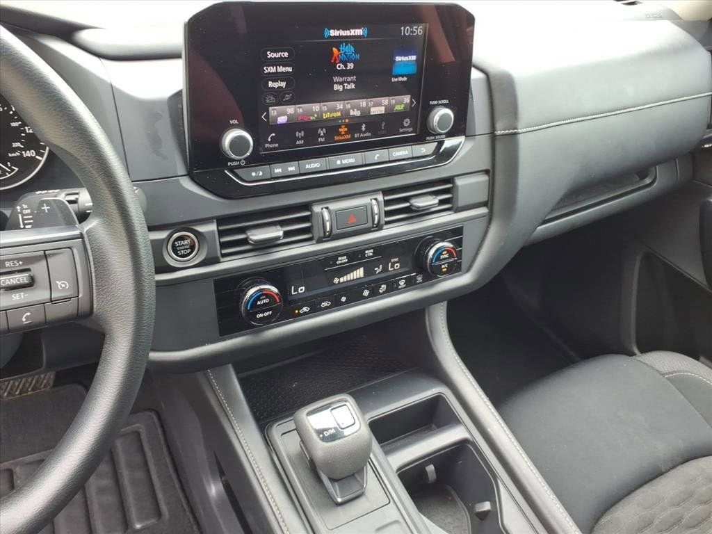2023 Nissan Pathfinder S