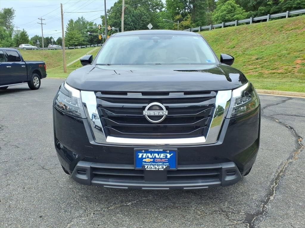 2023 Nissan Pathfinder S